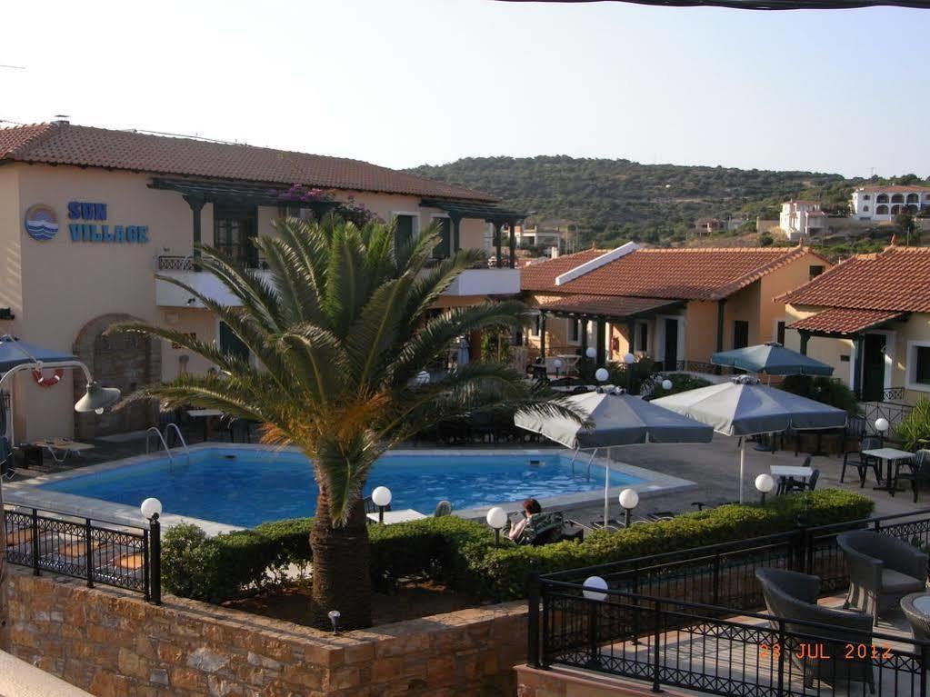 Sun Village Hotel Apartments Megas Limnionas Exterior photo