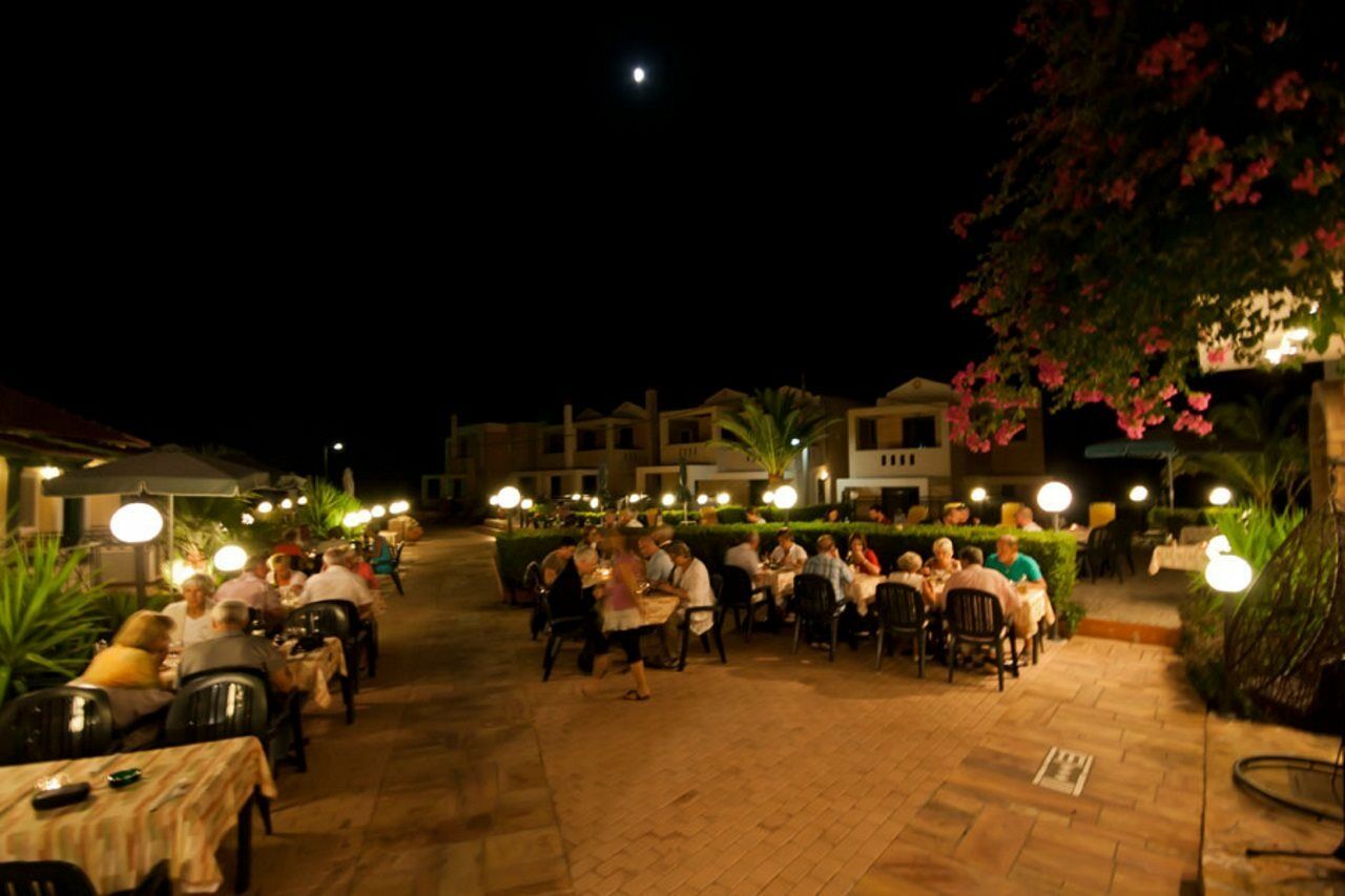 Sun Village Hotel Apartments Megas Limnionas Exterior photo