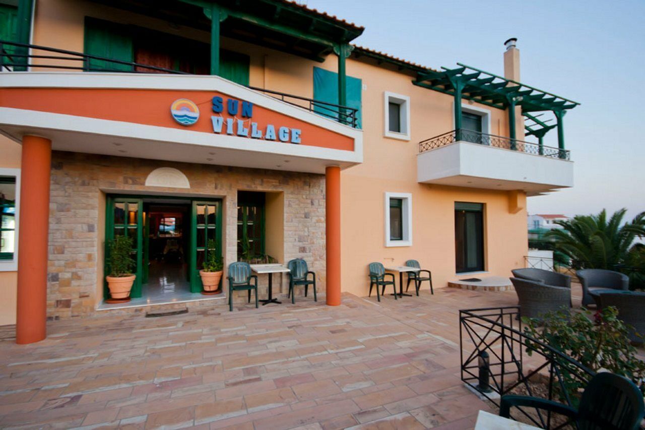Sun Village Hotel Apartments Megas Limnionas Exterior photo